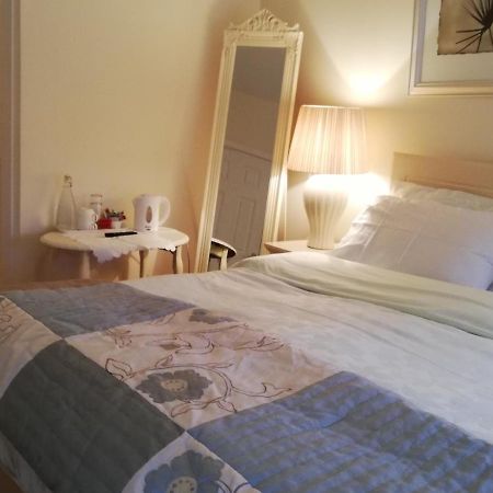 The Vee Guest Accommodation Waterford Eksteriør billede