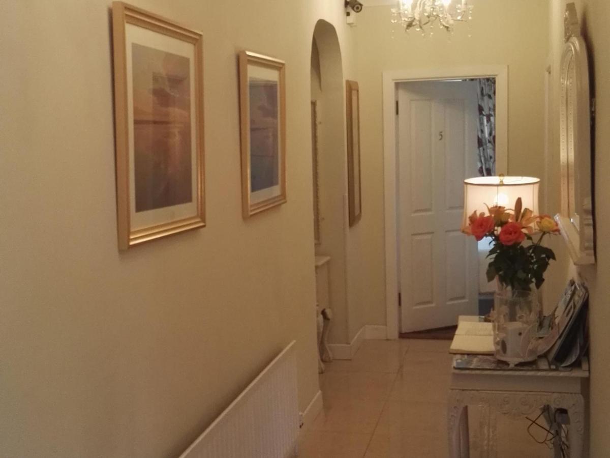 The Vee Guest Accommodation Waterford Eksteriør billede
